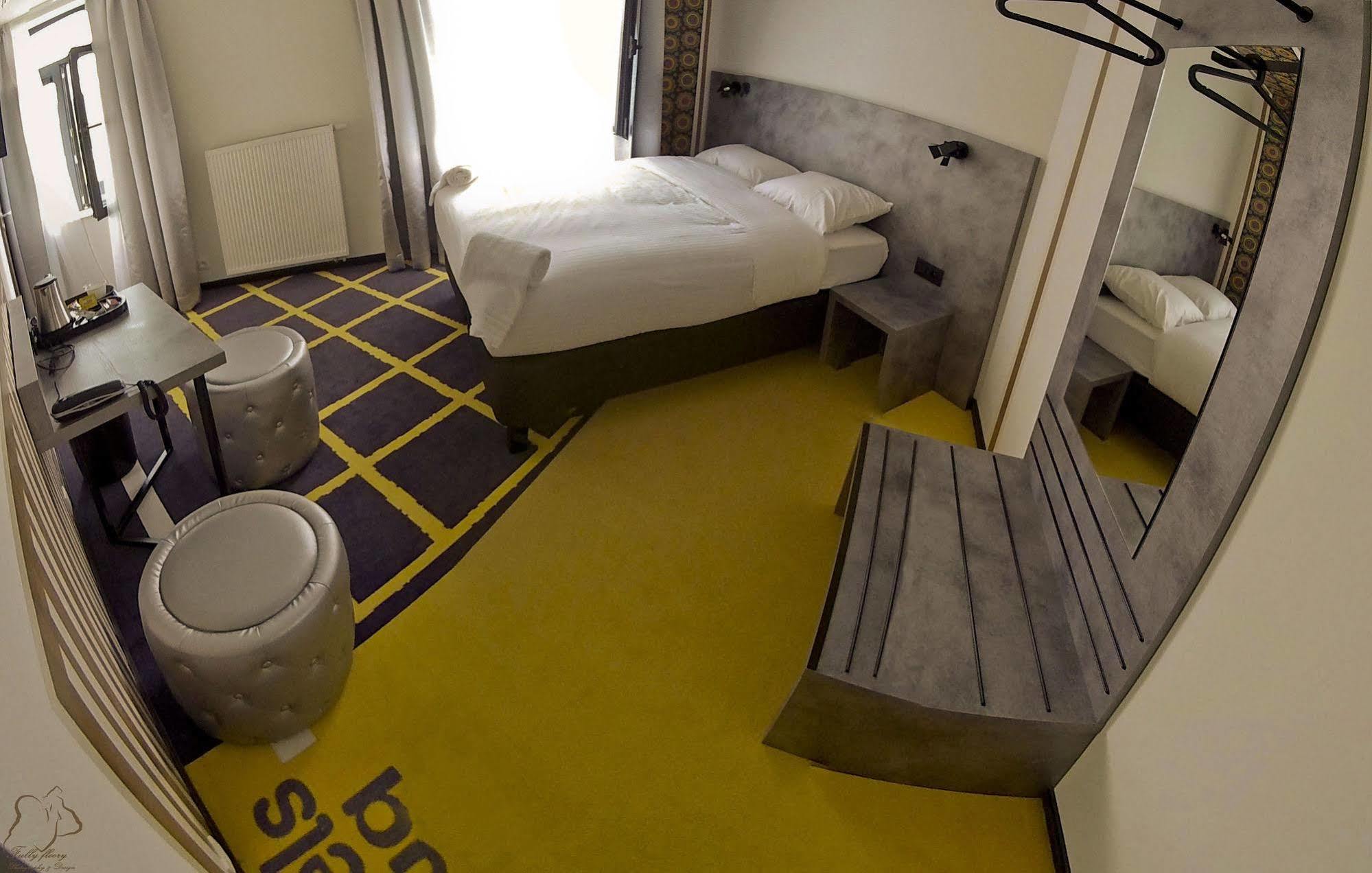 Nekotel Concept Art Hotel Saint-Gilles Exteriér fotografie